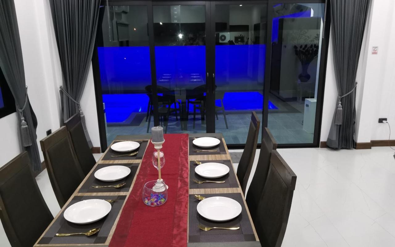 Seaside Serenity: Adults-Only Villa with Private Pool Jomtien Beach Exterior photo
